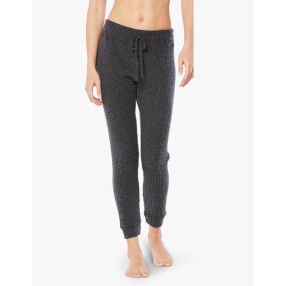 BEYOND YOGA Easy Waffle Knit Sweatpant in Charcoal - Picture 3 of 7
